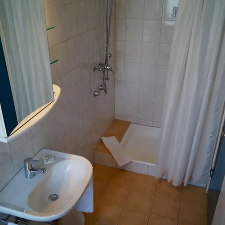 Hotel Victoria 3*