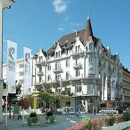Victoria Hotel 3*
