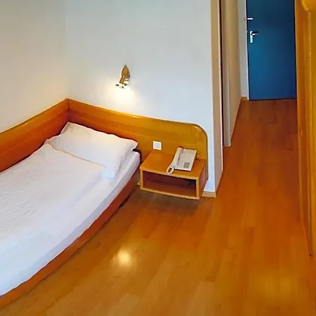 Hotel Victoria Brig