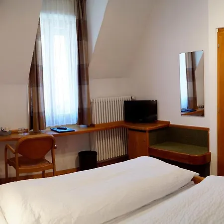 Victoria Hotel 3*