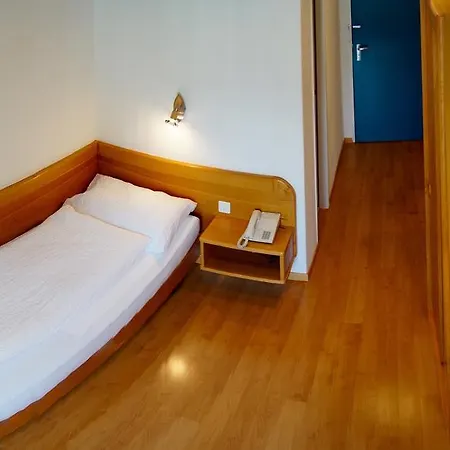Hotel Victoria 3*